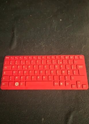Couverture de clavier souple en silicone rose, format AZERTY, zustand: Sehr gut, 5,00 €, 5,95 € inklusive Vinted-Käuferschutz
