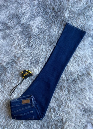 Jean Levi’s évasé pattes d’eph style Y2K Taille W27 L34 / S / 36 couleur bleu marine jean, brand: Levi's, condition: Very good, size: S / 36 / 8, €24.90, €26.85 includes Buyer Protection