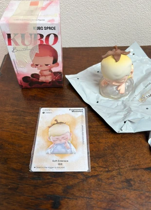 kubo popmart figure - serie breathing in self embrace, marca: POPMART, estado: Nuevo con etiquetas, tamaño: Prematuro, máx. 44 cm, 15,00 €, 16,45 € Protección al comprador incluida