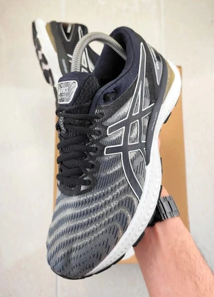 Baskets Sneackers Asics Gel Nimbus 22 << Black White >> Taille 40, marque: Asics, état: Très bon état, taille: 40, 65,00 €, 68,95 € Protection acheteurs (Pro) incluse