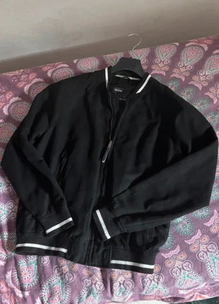 Bomber uomo, nero/bianco, brand: Bershka, condizioni: Ottime, taglia: M, €5.00, €5.95 include la Protezione acquisti