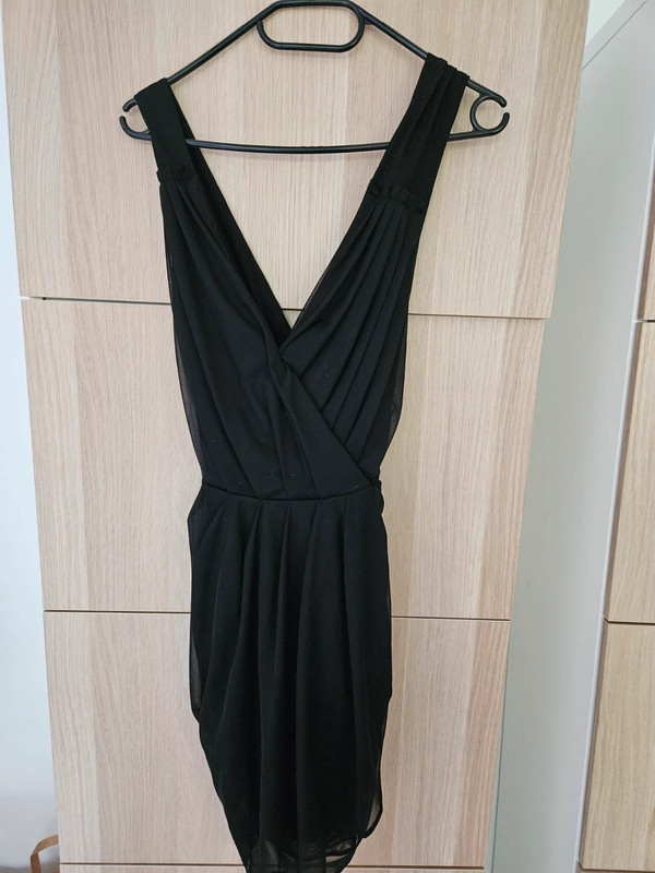 Robe noire Asos 1