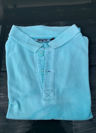 Polo manche courte 5 ans, NKY, (ptite tâche), 2€, marke: NKY, zustand: Gut, größe: 5 Jahre / 110, 2,00 €, 2,80 € inklusive Vinted-Käuferschutz