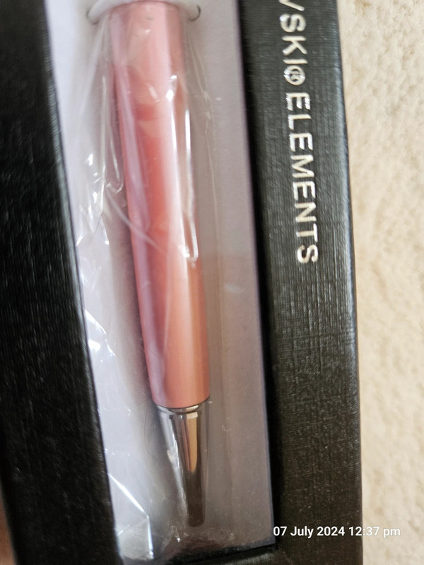 Brand new Swarovski Elements pen - pink barrel 3