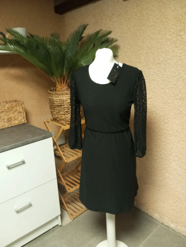 Robe noire ONLY 1