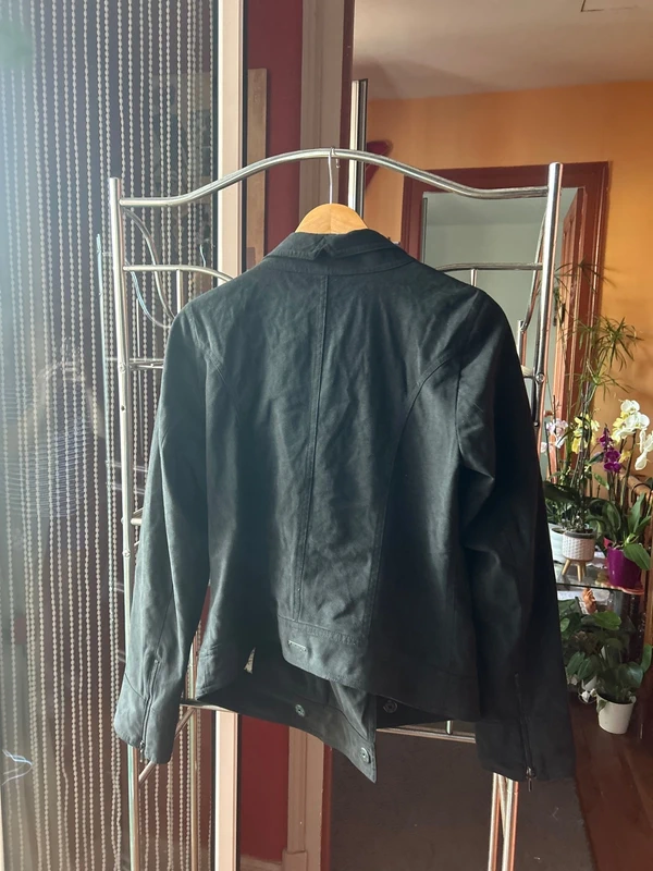 Vestes un daim - photo numéro 3