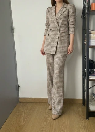 Ensemble femme tailleur à carreaux – veste slim fit & pantalon large (taille S), marque: Bureau Élégance, état: Très bon état, taille: S / 36 / 8, 74,90 €, 79,35 € Protection acheteurs incluse