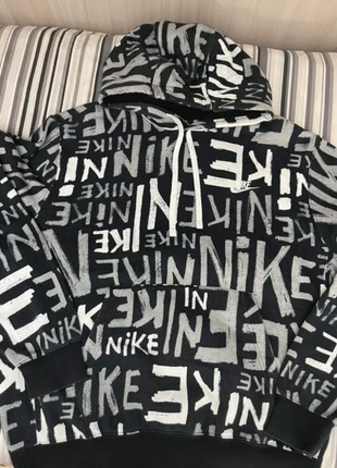 Felpa Nike Boxy Fit (taglia M), marke: Nike, zustand: Sehr gut, größe: M, 20,00 €, 21,70 € inklusive Vinted-Käuferschutz