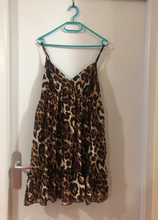 Robe léopard fine bretelle, marque: Shein, état: Neuf sans étiquette, taille: XXL / 44 / 16, 4,00 €, 4,90 € Protection acheteurs incluse