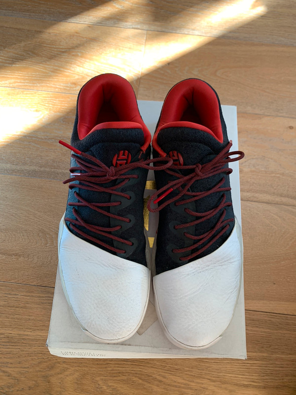 Adidas harden hotsell vol 1 romania