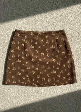 Jupe courte en velours fleuri marron, brand: Lune Claire, condition: Very good, size: S / 36 / 8, €34.99, €37.44 includes Buyer Protection