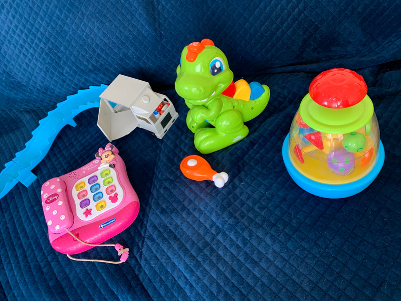 Jouets Minnie Dinosaure Clementoni Nemo Dori Jeudeveil Lot Jouet Lot Bebe Vinted