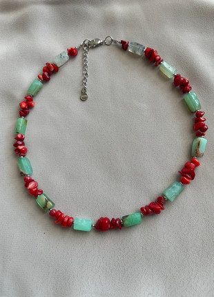 Natural stone necklace (chocker) with chrysoprase and coral chips, estado: Novo com etiquetas, €25.00, €26.95 inclui Proteção do Comprador