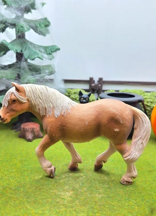 Jument Haflinger schleich, marque: Schleich, état: Bon état, taille: Taille unique, 3,75 €, 4,64 € Protection acheteurs (Pro) incluse