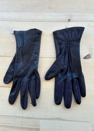 Gants Femme Isotoner - Cuir Véritable et Textile Stretch - Taille Unique, marque: Isotoner, état: Très bon état, taille: Taille unique, 8,00 €, 9,10 € Protection acheteurs incluse