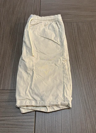 Short Bermuda Jules | Taille M | Beige crème jean, marque: Jules, état: Bon état, taille: M, 2,00 €, 2,80 € Protection acheteurs incluse