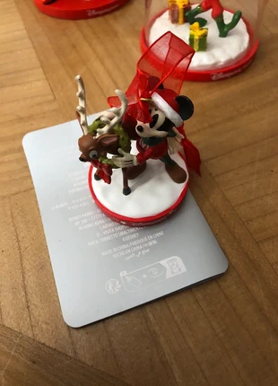 Ornement Mickey reine Disneyland Paris, marque: Disneyland Paris, état: Neuf avec étiquette, 18,00 €, 19,60 € Protection acheteurs incluse