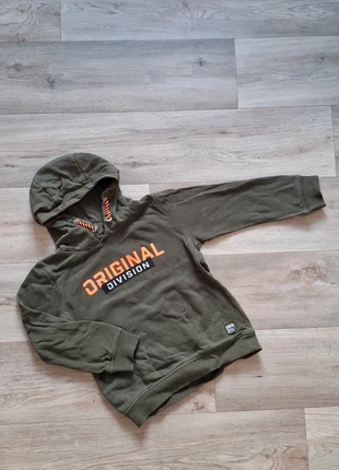 Europe kids sweater maat 110/116, merk: Europe Kids, staat: Veelgebruikt, maat: 5 jaar / 110 cm, € 1,00, € 1,75 inclusief Kopersbescherming