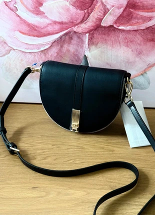 Sac à bandoulière, marque: Tommy Hilfiger, état: Neuf avec étiquette, 73,50 €, 77,88 € Protection acheteurs incluse