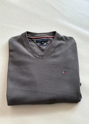 Pull Tommy Hilfiger col V gris taupe - Taille S - Premium Cotton, merk: Tommy Hilfiger, staat: Heel goed, maat: S, € 15,00, € 16,45 inclusief Kopersbescherming Pro