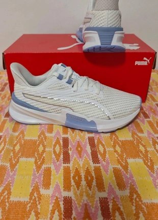 Sneakers Puma taglia 35.5 nuove mai indossate, brand: Puma, condizioni: Ottime, taglia: 35.5, €29.00, €31.15 include la Protezione acquisti Pro