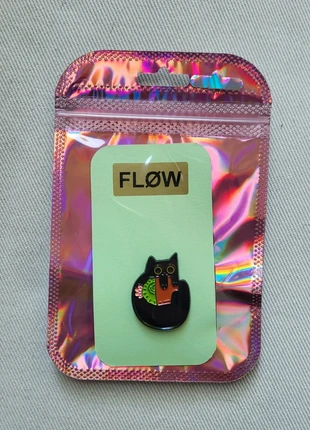 Pin Kat, marque: Flow, état: Neuf sans étiquette, 2,75 €, 3,59 € Protection acheteurs incluse