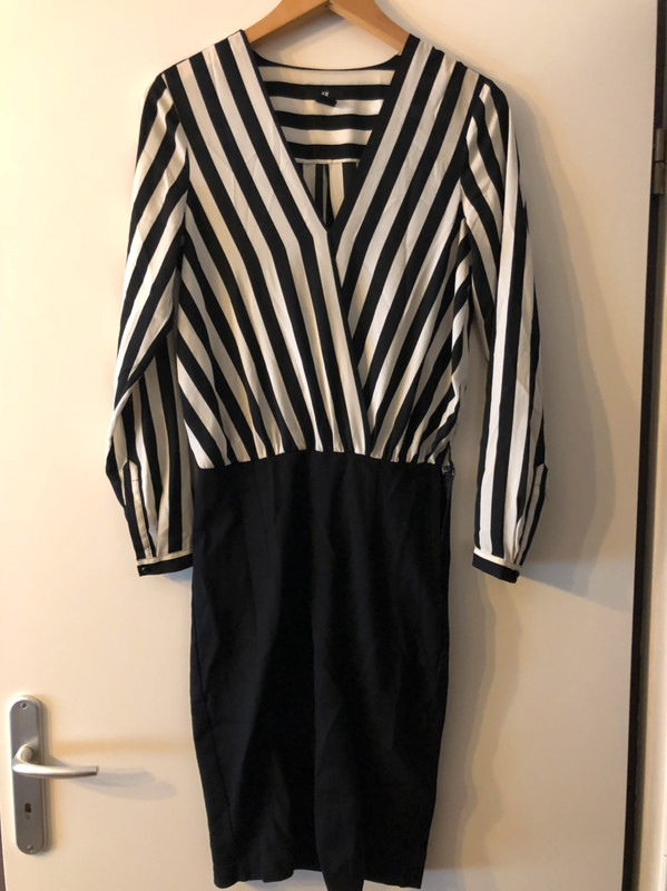 Robe rayées noir et blanc H&M taille 36  1