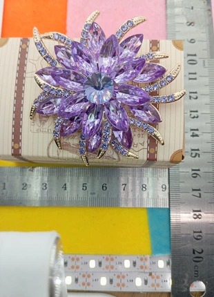 Broche avec la boîte, marca: Broche.fr, estado: Muito bom, €5.00, €5.95 inclui Proteção do Comprador Pro