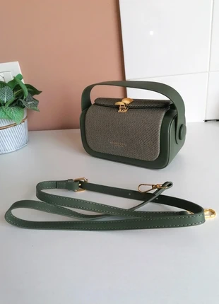 Borsetta verde militare – nuova, con tracolla removibile, brand: fashion bags, condizioni: Nuovo senza cartellino, €10.00, €11.20 include la Protezione acquisti