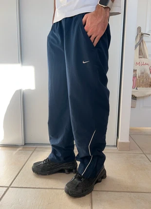 Jogging nike vintage large bleu marine Solo swoosh Nike M, marque: Nike, état: Très bon état, taille: M, 45,00 €, 47,95 € Protection acheteurs incluse