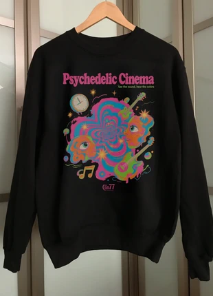 Psychedelic cinema round neck sweater, marque: roundcinem, état: Très bon état, taille: XL, 24,95 €, 26,90 € Protection acheteurs (Pro) incluse