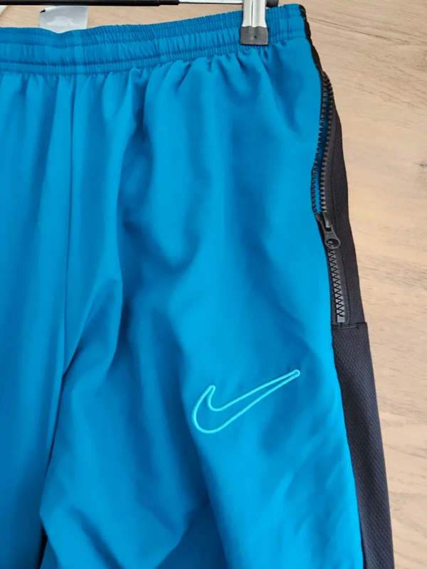Bas survêtement/ jogging Nike homme Taille M + 1 gratuit - photo numéro 10