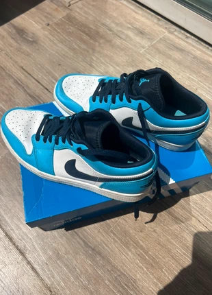 Chaussure Air Jordan 1 Low bleu, merk: Jordan, staat: Heel goed, maat: 43, € 35,00, € 37,45 inclusief Kopersbescherming