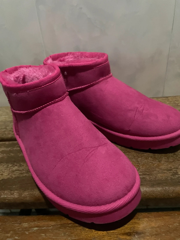 Botas de pelúcia cor de rosa 1