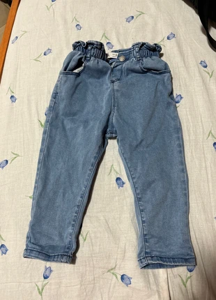 Jeans Zara neonata taglia 12/18 mesi, merk: Zara, staat: Heel goed, maat: 12-18 maanden / 80 cm, € 6,00, € 7,00 inclusief Kopersbescherming
