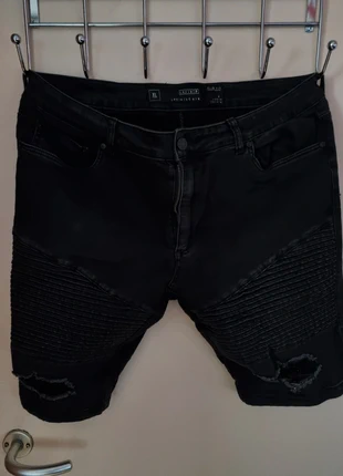 Korte broek XL Lucid denim slim fit jeans ripped zwart, merk: lucid, staat: Heel goed, maat: XL, € 2,50, € 3,33 inclusief Kopersbescherming