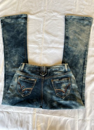 Jean bootcut tie and dye bleu y2k 90-2000’, marke: y2k, zustand: Sehr gut, größe: S / 36 / 8, 29,99 €, 32,19 € inklusive Vinted-Käuferschutz