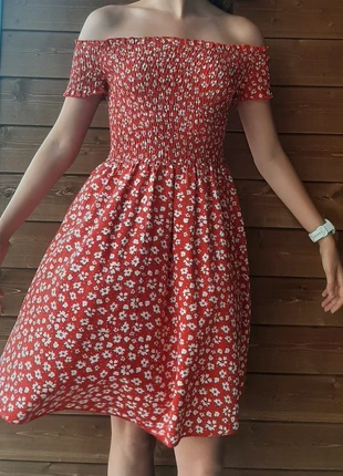 Robe d'été rouge à motif fleur blanche XS, marca: Shein, estado: Muito bom, tamanho: XS / 34 / 6, €2.00, €2.80 inclui Proteção do Comprador