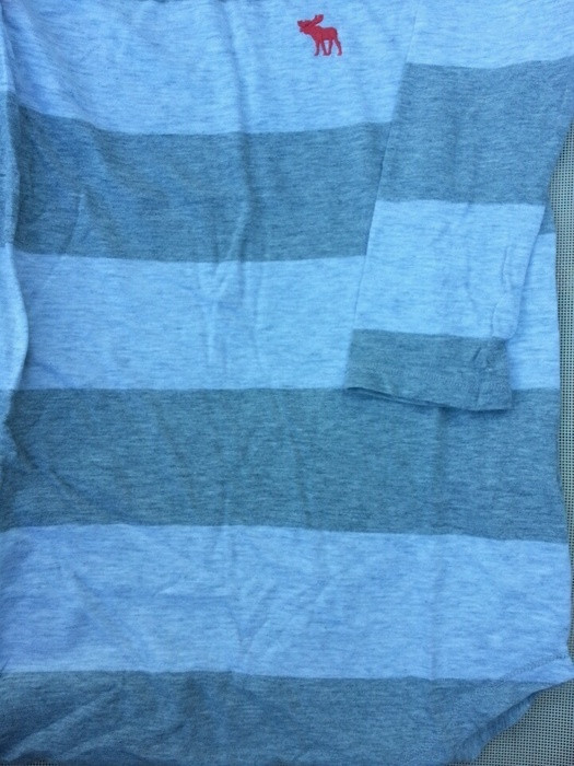 T-shirt fin Abercrombie&Fitch rayé gris 5