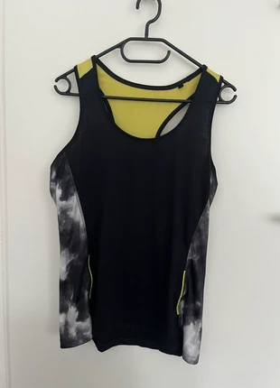 Sporttanktop, brand: Sonstiges, condizioni: Ottime, taglia: M / IT 42 / EU 38, €4.00, €4.90 include la Protezione acquisti