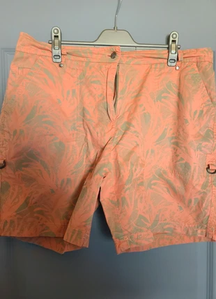 Short, brand: Icepeak, condizioni: Ottime, taglia: L / IT 44 / EU 40, €8.00, €9.10 include la Protezione acquisti