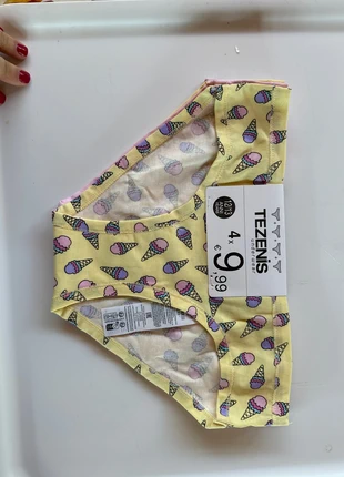 Slip bambino nuovo, marke: Tezenis, zustand: Neu, mit Etikett, größe: 12 Jahre / 152, 4,00 €, 4,90 € inklusive Vinted-Käuferschutz