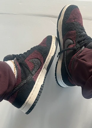 Nike Dunk Low Fleece “Burgundy Crush” maat 38., merk: Nike, staat: Heel goed, maat: 38, € 25,00, € 26,95 inclusief Kopersbescherming