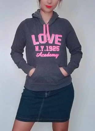 Sweat à capuche " love" taille 36, état: Très bon état, taille: S / 36 / 8, 8,00 €, 9,10 € Protection acheteurs (Pro) incluse
