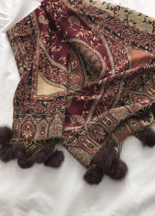 Écharpe pompom en fausse fourrure , zustand: Neu, 11,00 €, 12,25 € inklusive Vinted-Käuferschutz