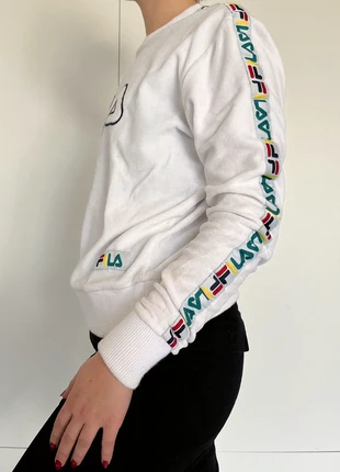 Pull Sweater Fila blanc doux avec logo colored, merk: FILA, staat: Heel goed, maat: XS, € 22,00, € 23,80 inclusief Kopersbescherming