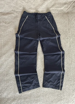 Vintage Y2K Nike Track Pants Bottoms - Navy Blue & White Stripes | Essential Retro Sportswear | M, marque: Nike, état: Très bon état, taille: M, 28,00 €, 30,10 € Protection acheteurs incluse