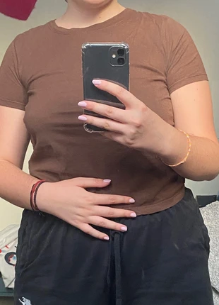 Tee-shirts marron simple pull & bear, brand: Pull & Bear, condition: Very good, size: M, €3.00, €3.85 includes Buyer Protection