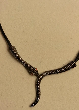 Collier serpent fait mains, marke: Original, zustand: Sehr gut, 6,00 €, 7,00 € inklusive Vinted-Käuferschutz