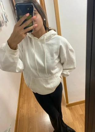 Sudadera blanca, marque: Stradivarius, état: Neuf sans étiquette, taille: S / 36 / 8, 5,00 €, 5,95 € Protection acheteurs incluse